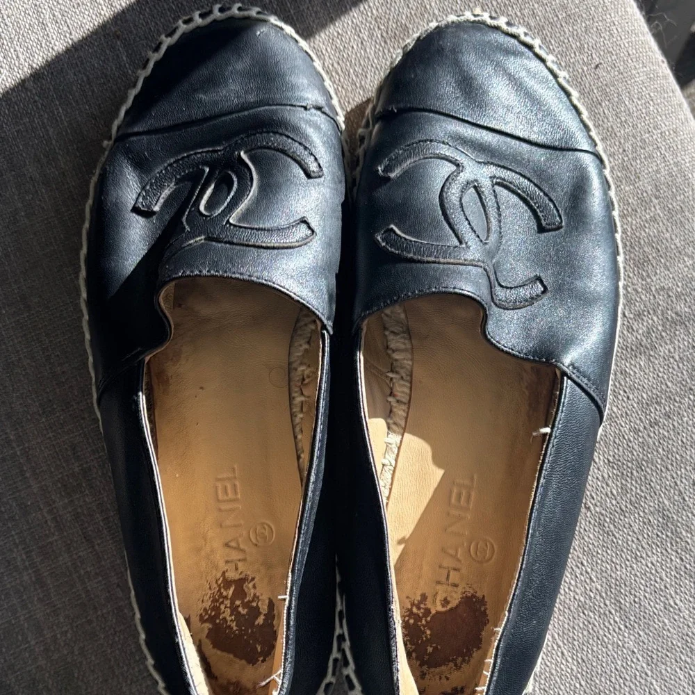 CHANEL Black Leather CC Espadrille Flats